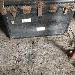 Vintage Old Railway  Trunk