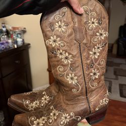 Women’s Cowboy Boots 