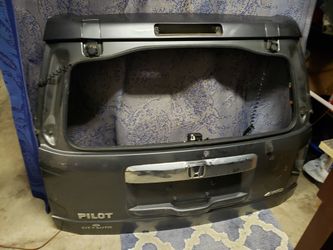Honda pilot tailgate