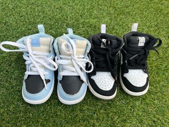 2 Pairs Toddler Air Jordan 1 Mid Sneakers