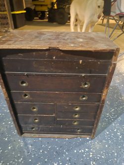 Vintage machinist/merchant chest