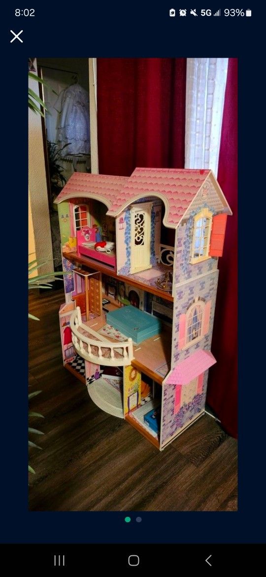 Doll House