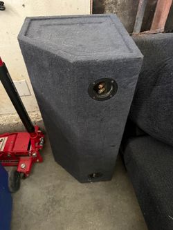 2 12’ hifonic subs
