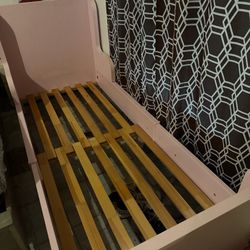 Pink Crib/Twin Bed