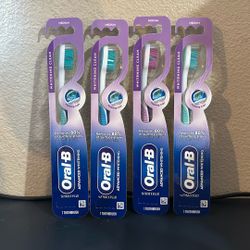 Oral B Toothbrush Bundle Advance Whitening New 4x$10
