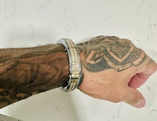 High Quality Heavy Bangel Bracelet With Stones 🔥