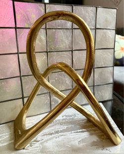 Beautiful Modern Abstract Knot Sculpture Cast Metal With Gold / Brass Finish Approx 11” x 9” x 6”   Metallic gold abstract knot sculpture is made of c
