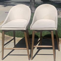2 Brand New” In the box “ barstools  from Houzz