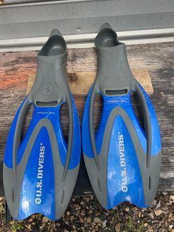 Adult medium us diver flippers