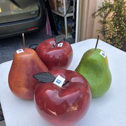 Fruit figurines, Apple And pear 