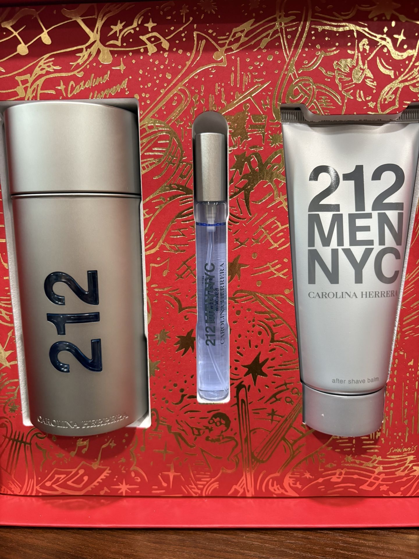Carolina Herrera 212 Men NYC Perfume Set