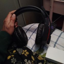 Bluetooth Wireless Gaming Headset 