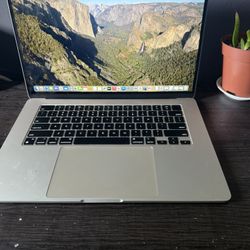 MacBook