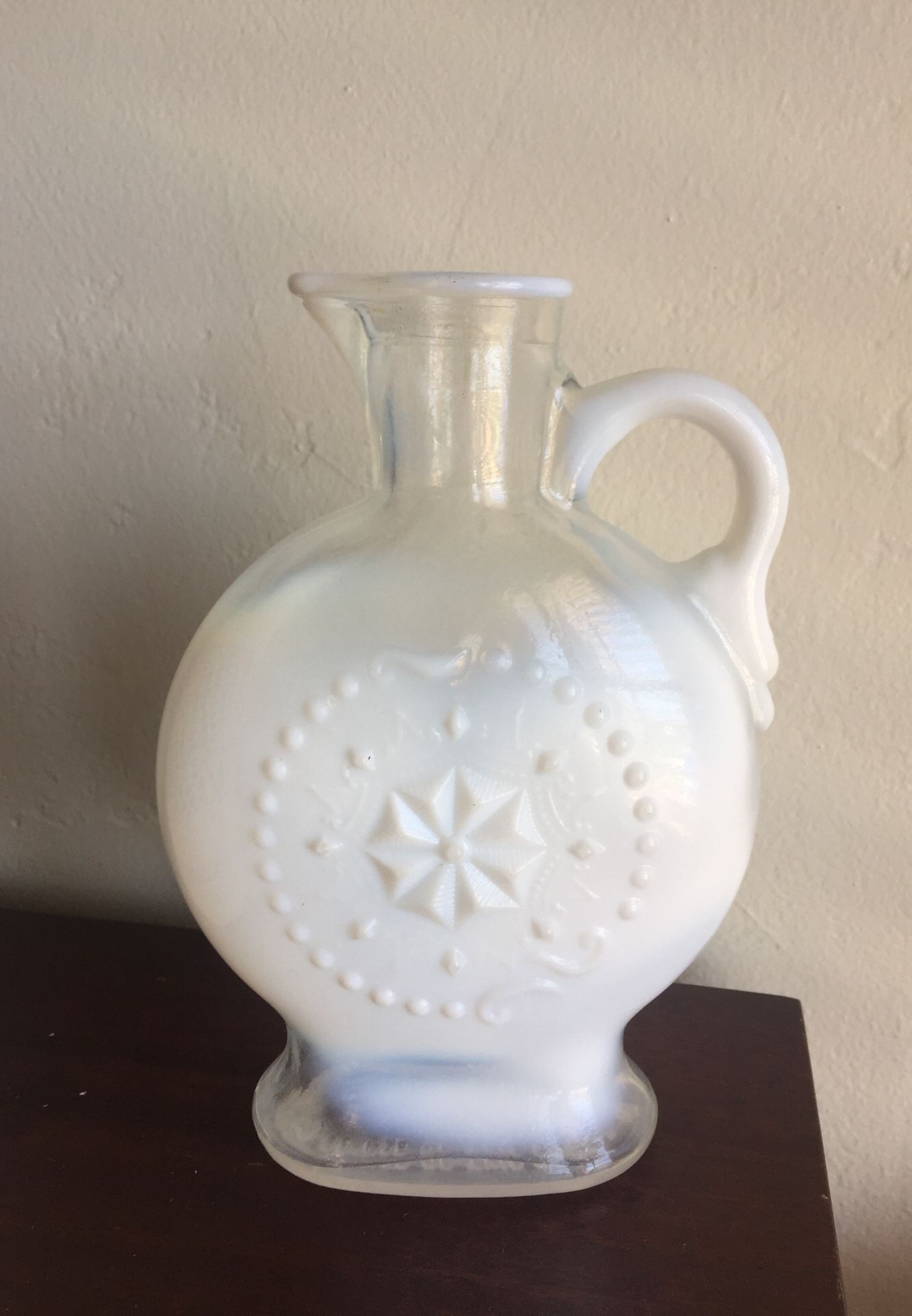 Vintage prohibition era glass jar/vase/glassware