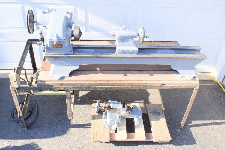 Clausing Metal Lathe 12 in Metal LATHE Threader