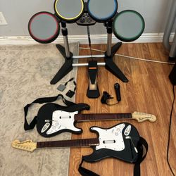 Rock band Set for PS3-PS5, 2 Fender guitars, Rockband Drums, Microphone, Tested Restored