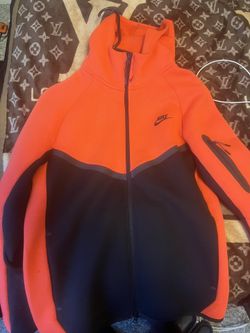 Small Nike Tech Worn Once $110