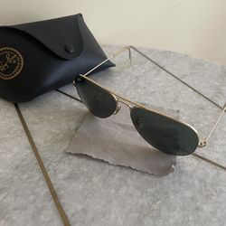 Ray Ban Aviator gold sunglasses