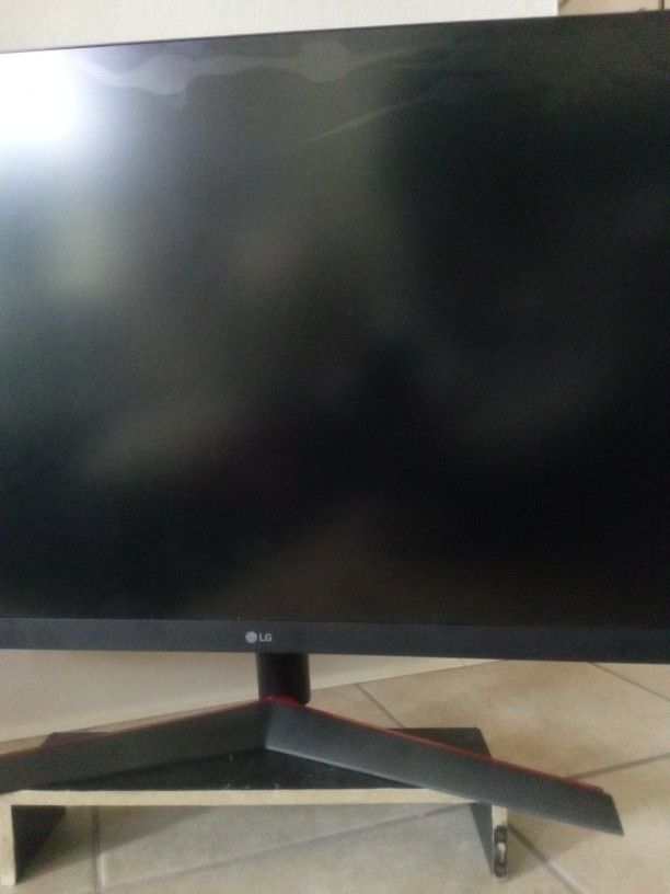 32GN50T-B
32" UltraGear FHD 165Hz HDR10 Monitor with G-SYNC Compatibility