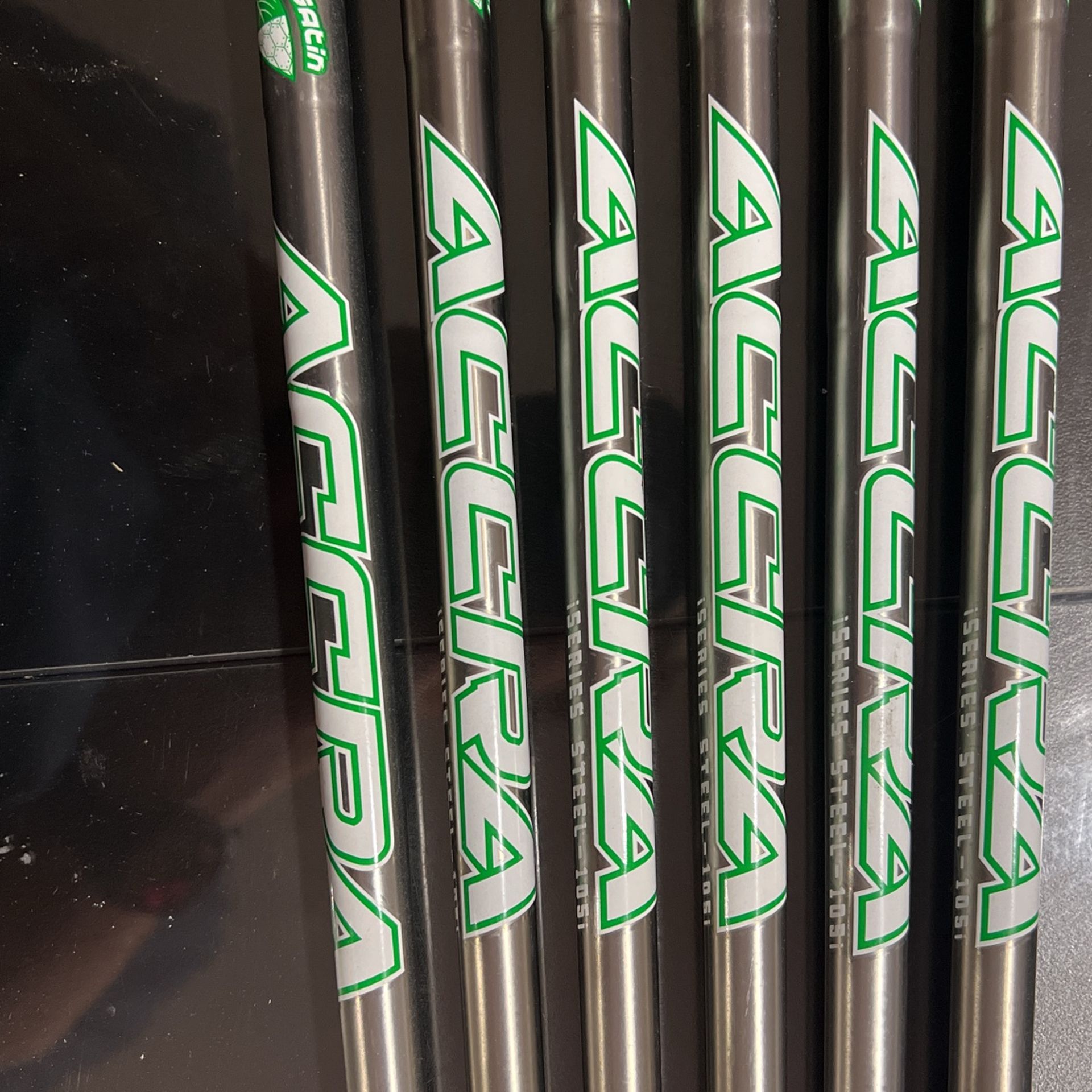 Accra iSteel 105 - 5-PW Shaft pulls 