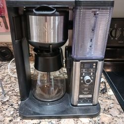 Ninja coffee maker asking $75 that's half off store prices must pick up Broadway and apache buckeye az