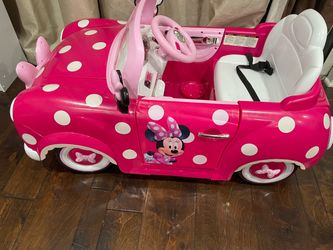 Minnie Mouse Electric car