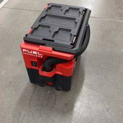 Milwaukee Fuel Packout Vacuum 