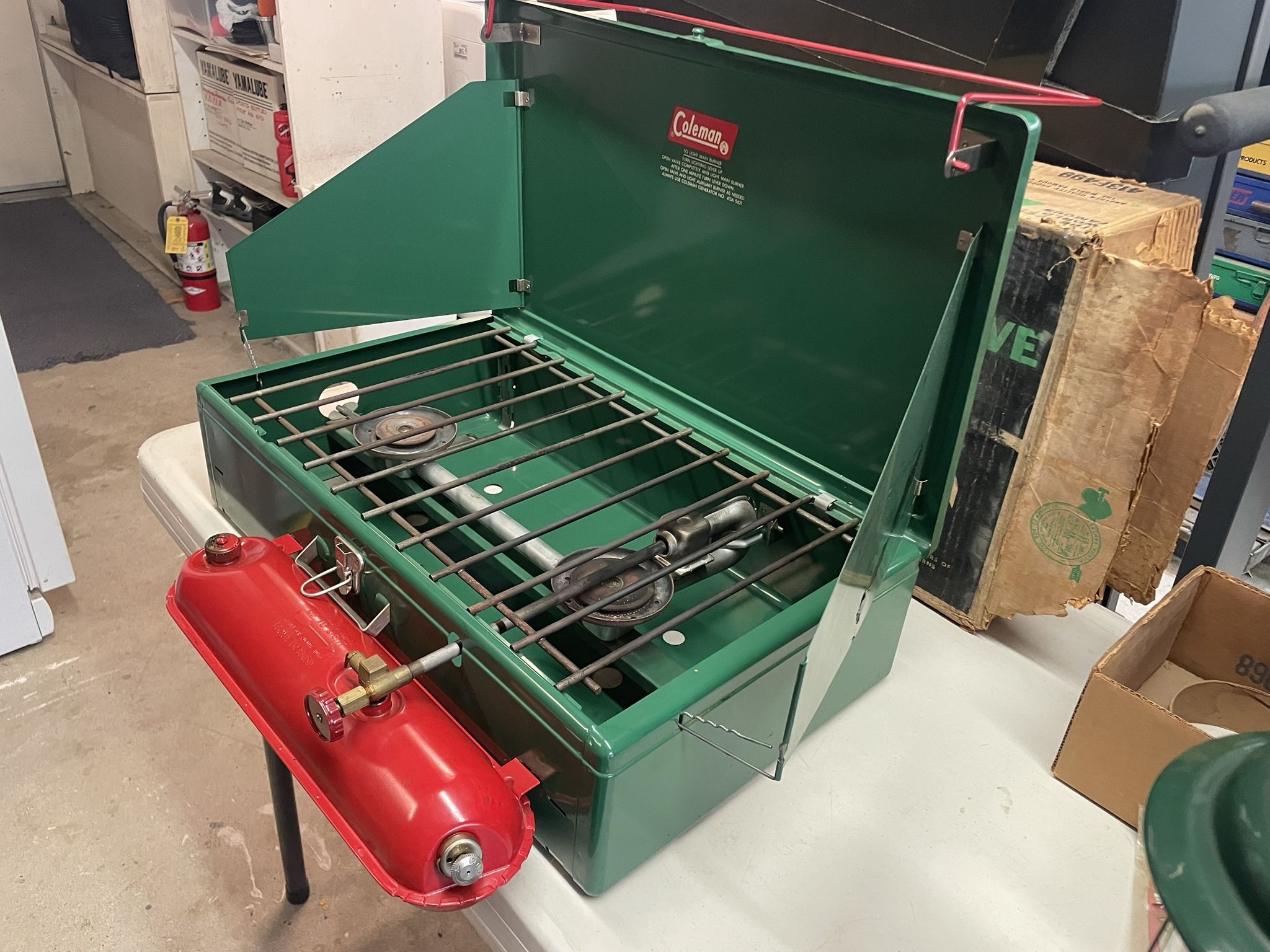 Coleman 413F499 Camp Stove