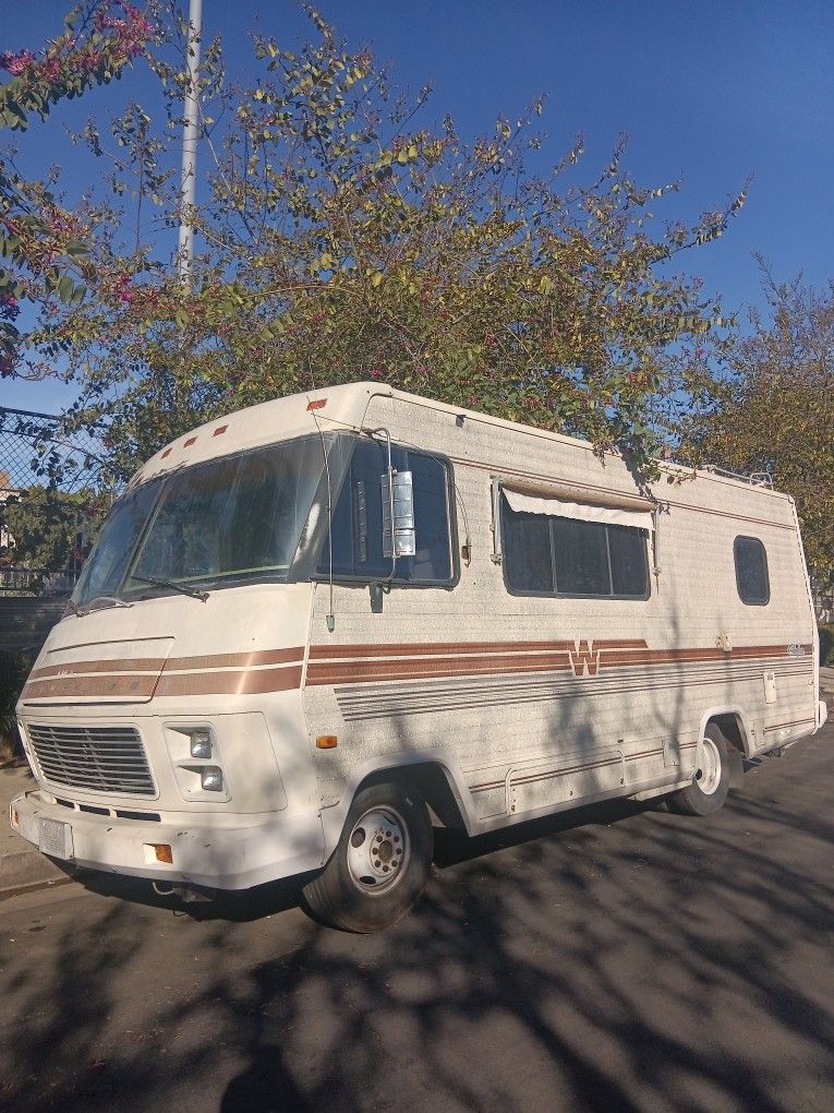 1985 Chevrolet Chefton 22