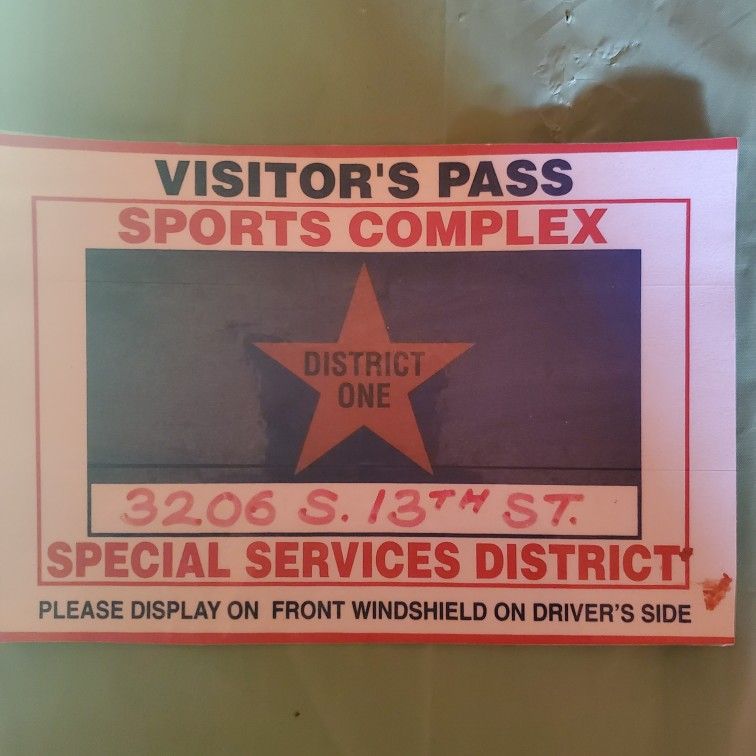 1 NEW VISITOR'S PASS TO ALL PHILLY SPORTS COMPLEXES.