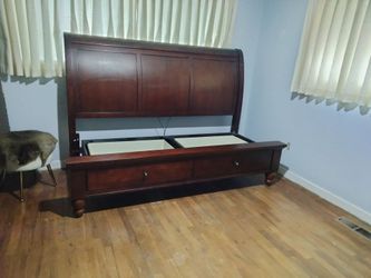 King Size Bed Frame Beautiful Solid Wood
