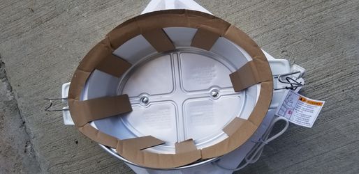 6 Quart Portable Slow Cooker with sealed Lid