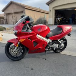 2001 Honda VFR interceptor 