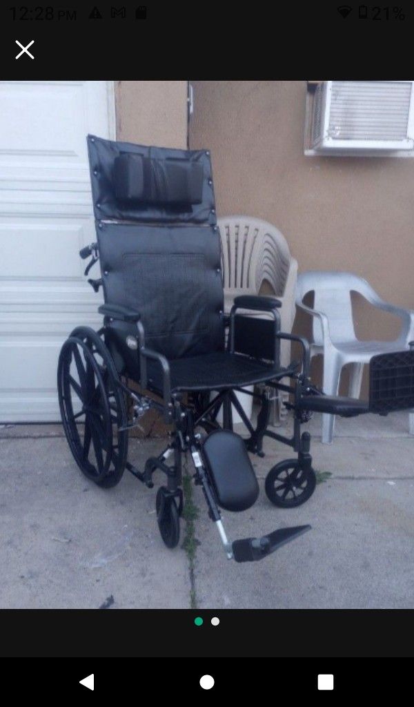 PROBASICS RECLIN WHEELCHAIR 18" WIDTH ELEVATING LEGREST CAPACITY 300 LBS