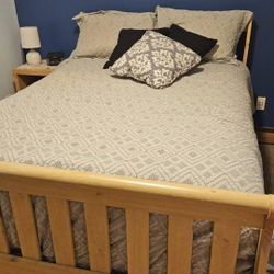 Full Size Bed & Dresser