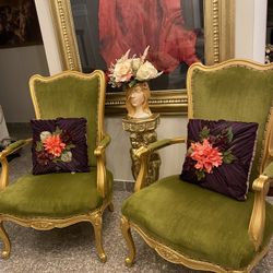  Very  Gorgeous 2 Victorian Charis Only  With  Pilwos 