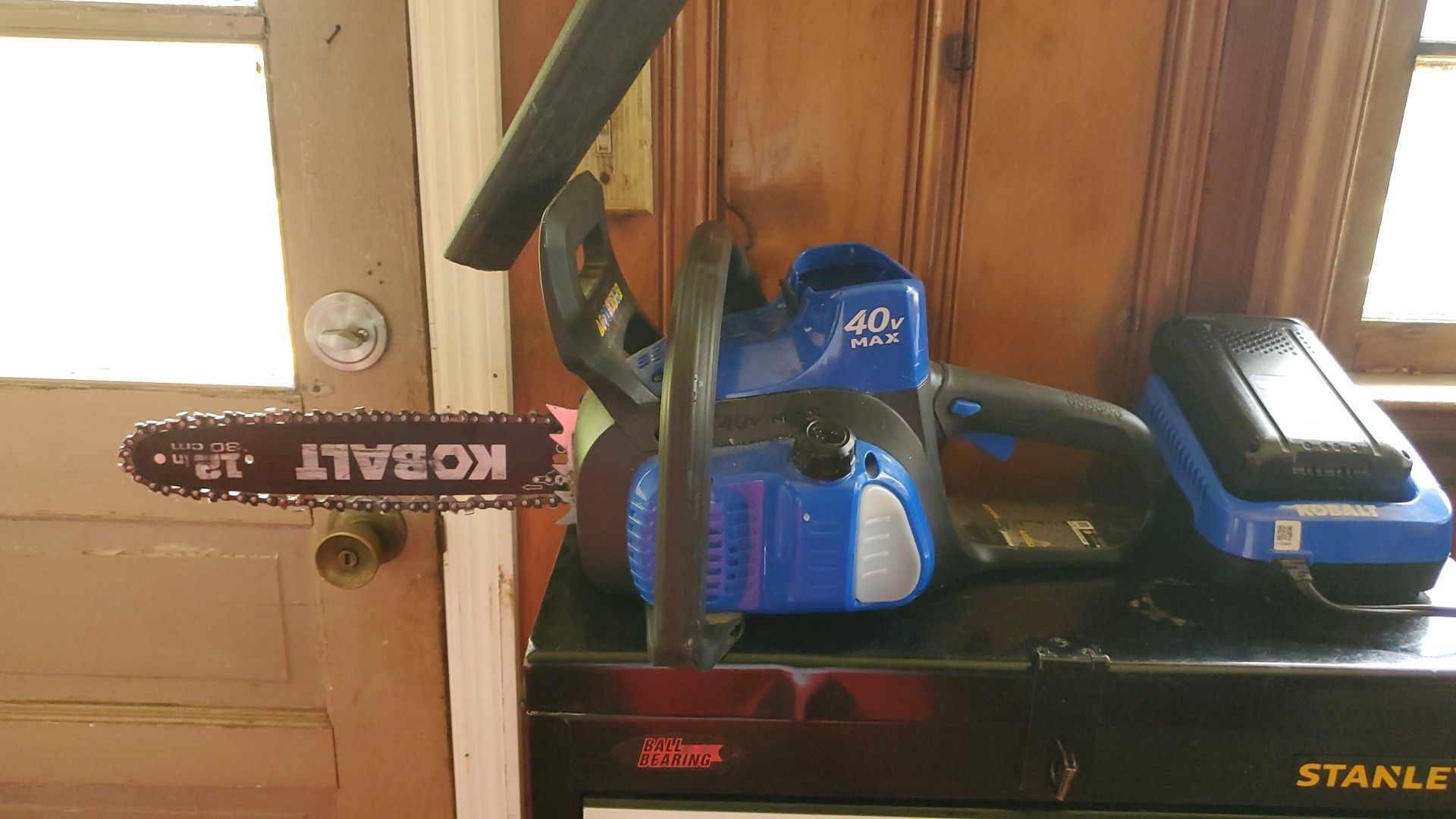 KOBALT CHAINSAW & KOBALT POLE SAW W EXTENSION (40V BATTERY) for Sale in