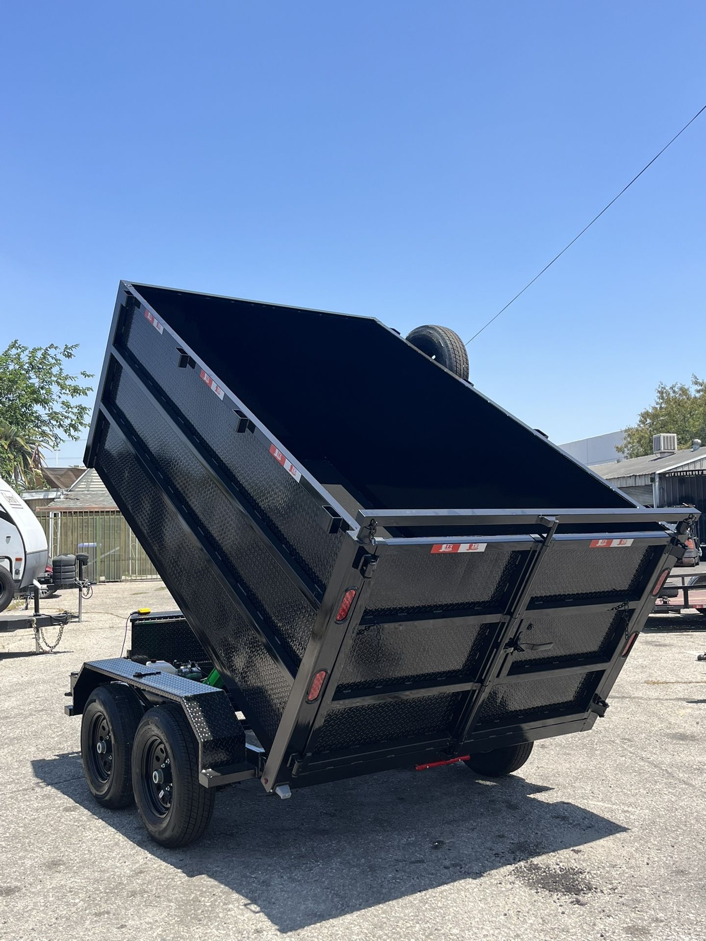 DUMP TRAILER 8x10x4