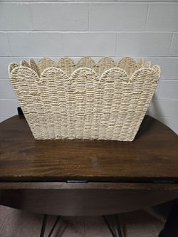 Target Pillowfort XL 25” Woven Scallop Iron Core Floor Storage Basket