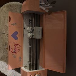 CRICUT VINYL & Cutters