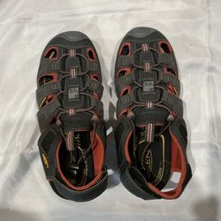 KEEN Men’s Size 7.5 Hiking Sandals – Excellent Condition – American Built