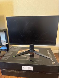 Moving sale: gaming monitor(165hz+27”)+ chair+keyboard/mouse+guitar+table+light