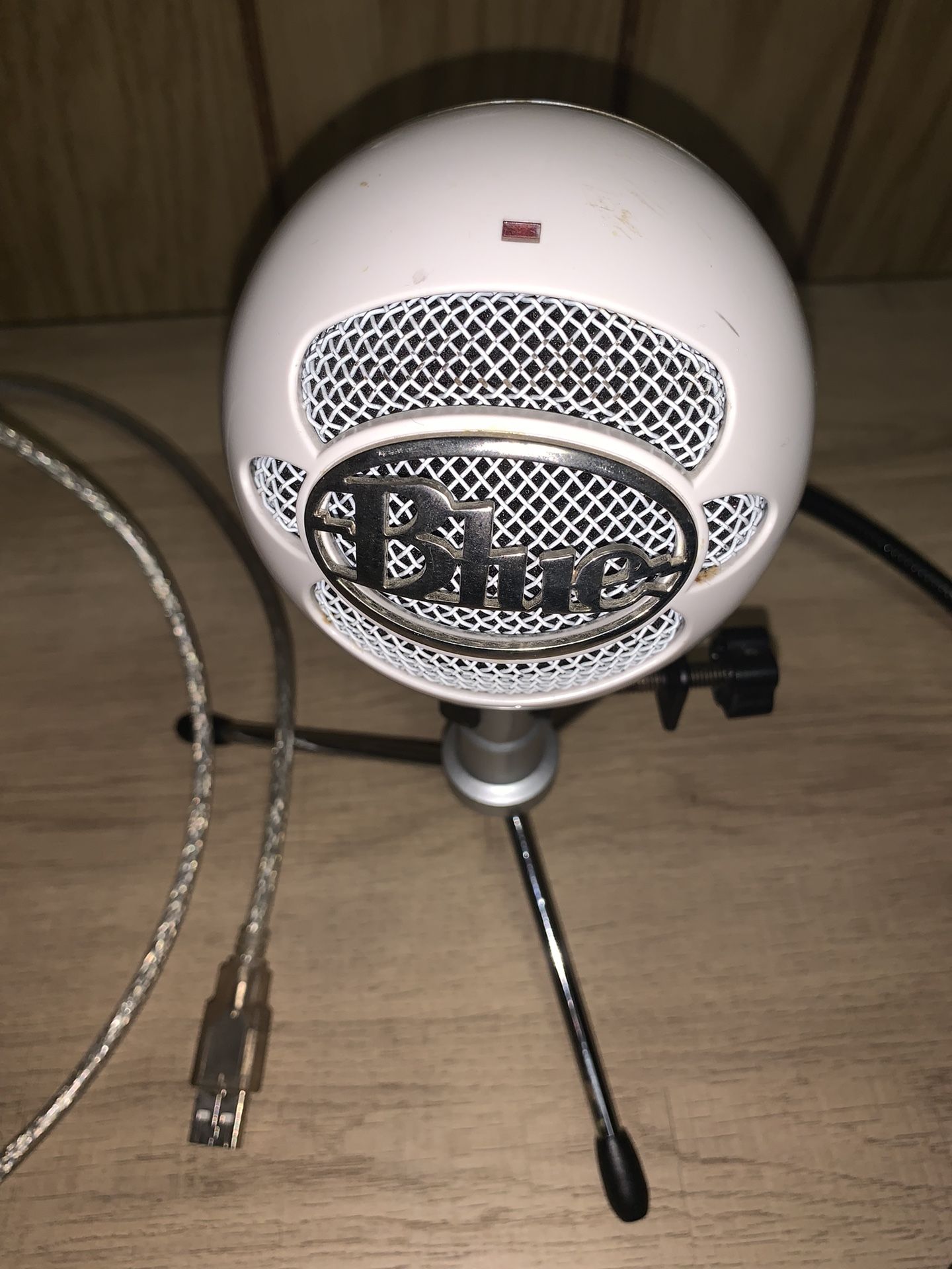 Blue MicrophonesSnowball iCE Condenser USB Microphone + POP FILTER ADDED AS WELL