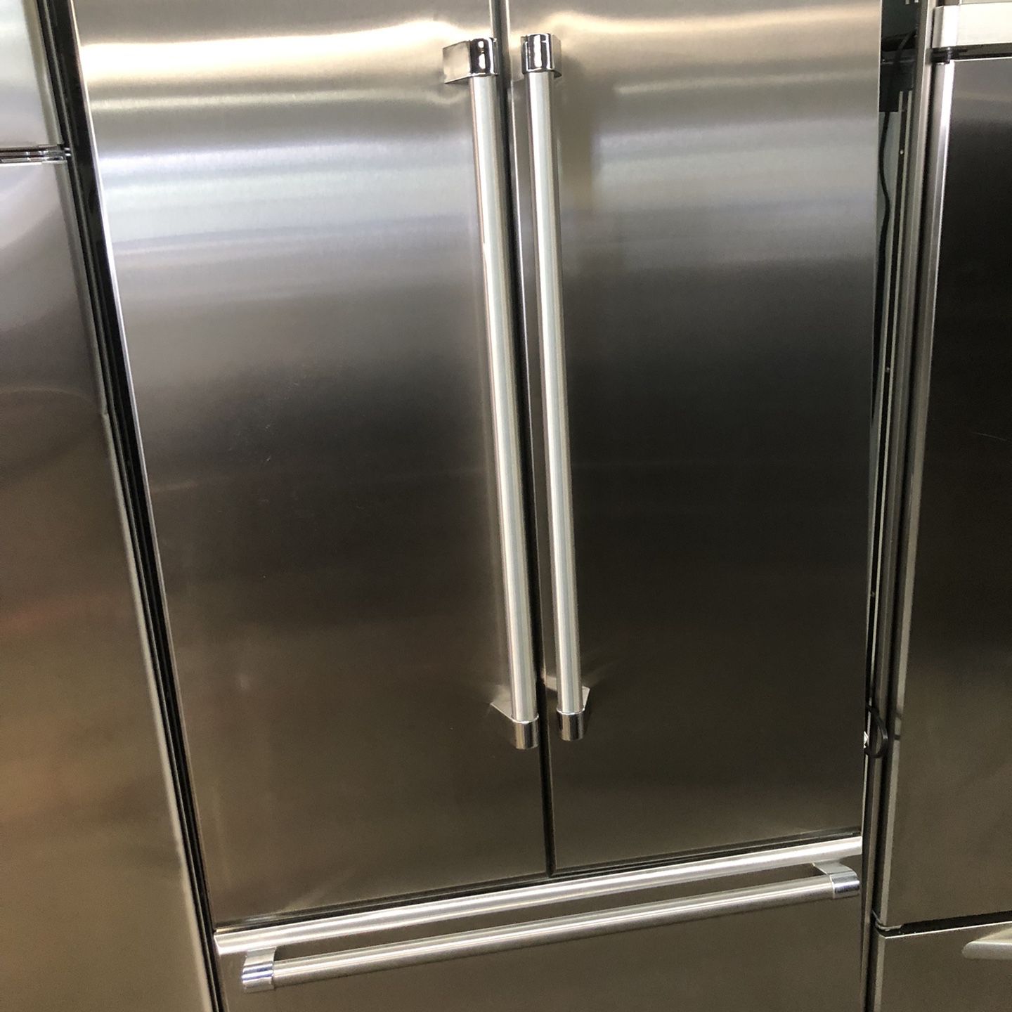 Thermador 36” Stainless Steel Built In French Door Refrigerator 
