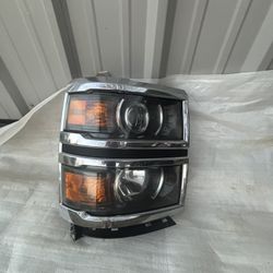 2014 UP 2015  CHEAVY SILVERADO 1500 HEADLIGHT 