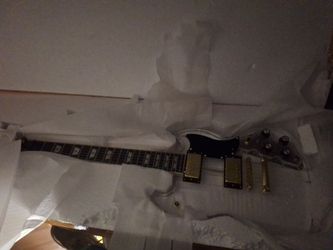 Electric guitar