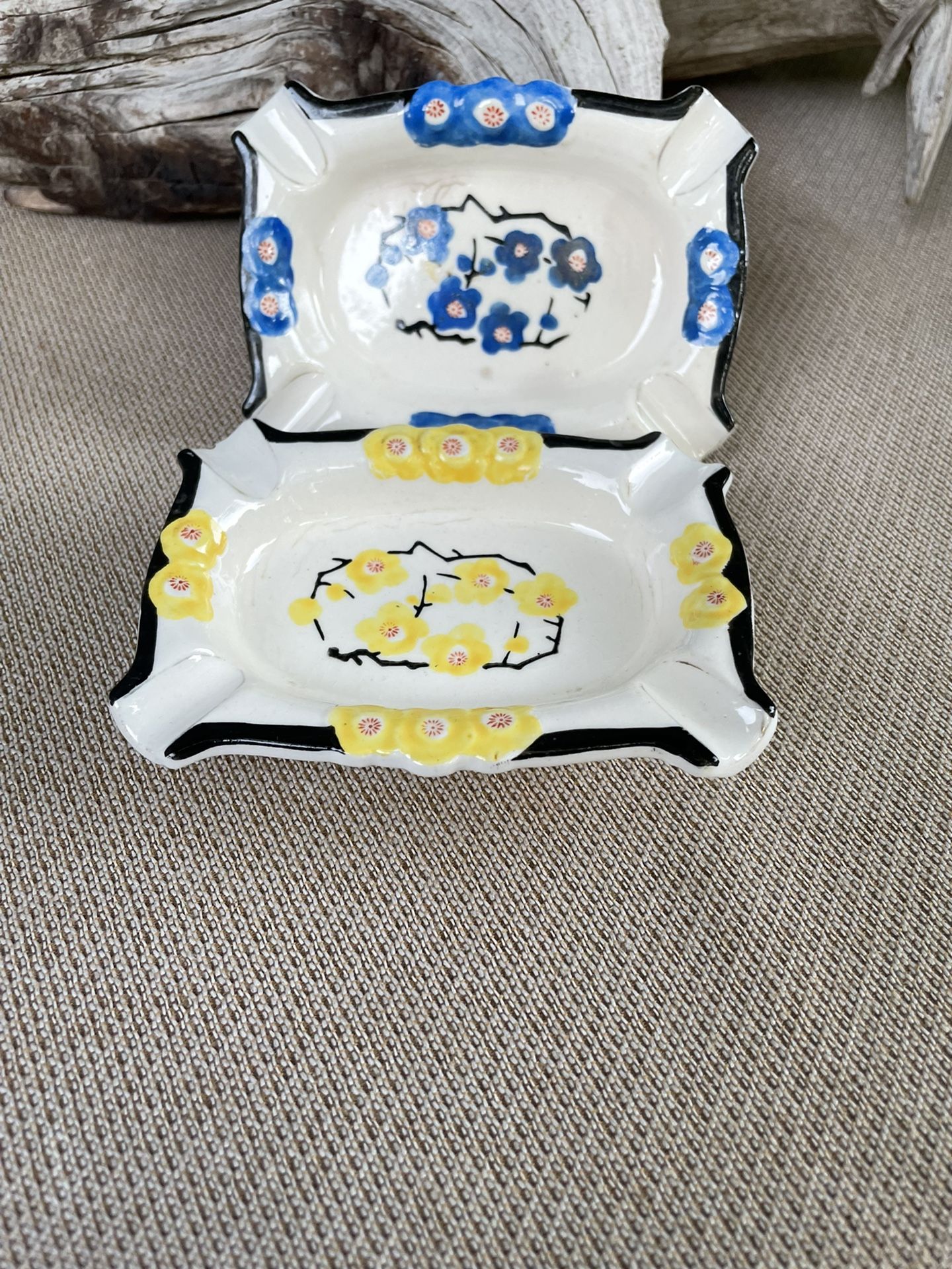 Mini Japanese Ashtrays//Trinkets