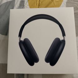 AirPods Max With Case Brand New