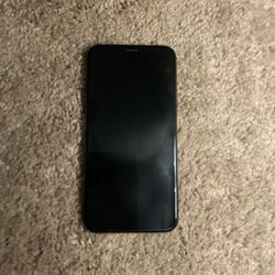 iPhone X (Refurbished) + Apple Watch SE Bundle – Great Deal!