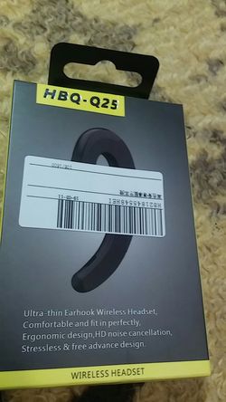 Headphones ( BRAND NEW )